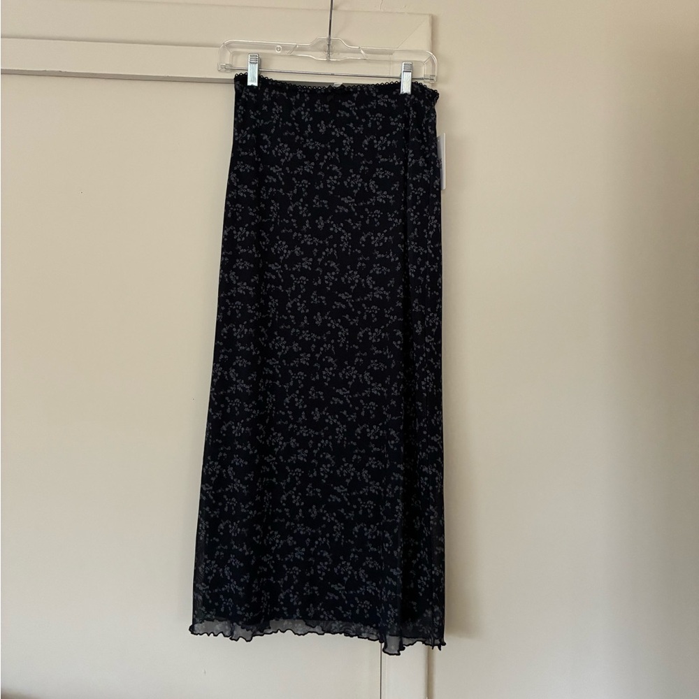 ROSE // Midi Skirt
